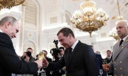 美军医院爆料最新消息,揭秘战地医疗现状与挑战